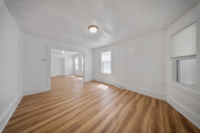 Building Photo - 198 Fayette St