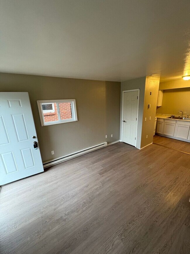 Building Photo - 1622 Milburn Ave