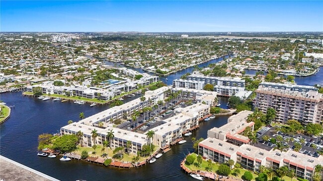 Building Photo - 777 S Federal Hwy