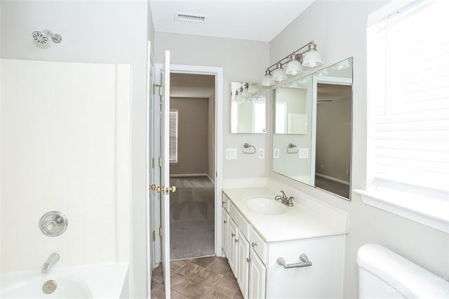 Foto del edificio - 1053 Meadowbrook Ln SW