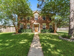 Building Photo - 4610 Cobb Cir Dr