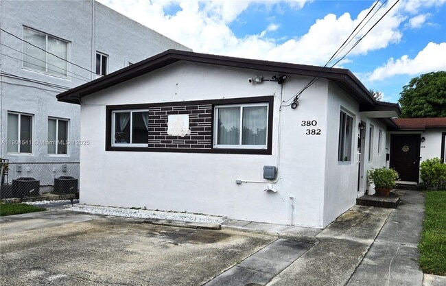 Building Photo - 380 Tamiami Canal Rd