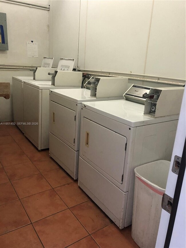 Building Photo - 305 69th St