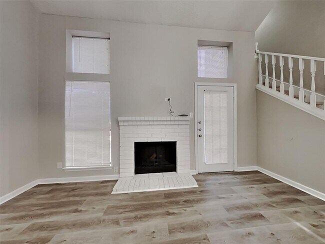 Building Photo - 13202 Chaston Dr