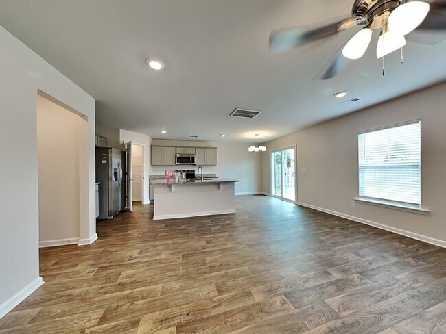 Foto del edificio - Coming Soon!  Burnside Farms with Fenced in Backyard!