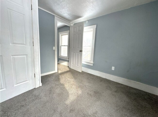 Building Photo - "Discover Your Dream Home: A Spacious 4-Be...