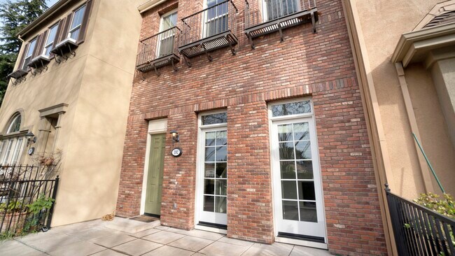 Building Photo - 192 Sunol St