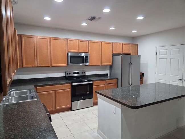 Foto del edificio - 2498 Addison Creek Dr