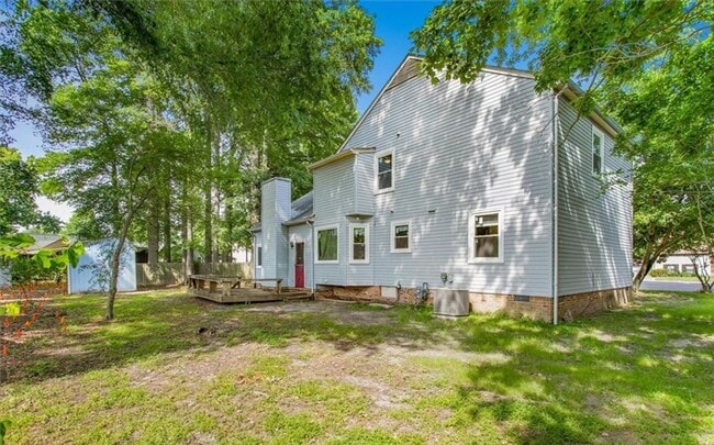 Building Photo - Large Home in Michael's Woods