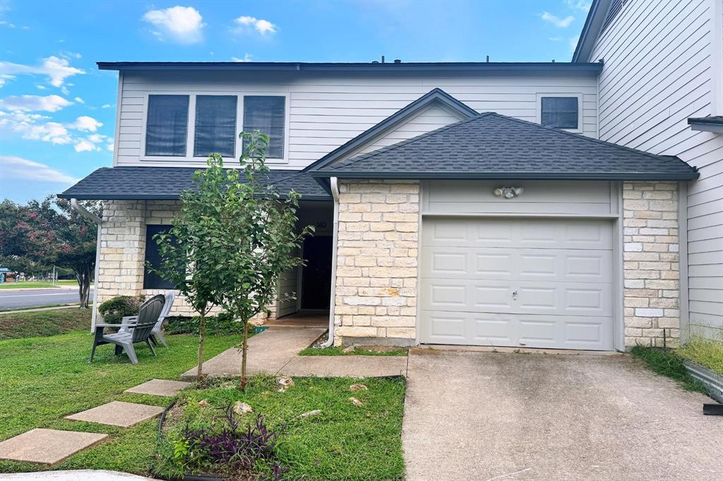 Foto principal - 12212 Brigadoon Ln