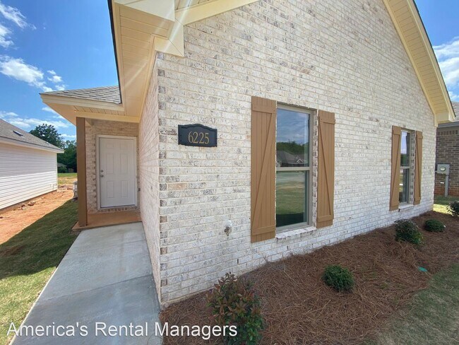 Building Photo - 3 br, 2 bath House - 6225 Burbank Crossing...