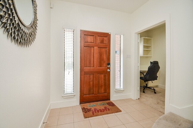 Building Photo - 3413 Rolgom Pl Ct