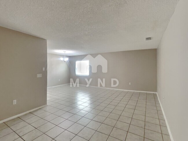 Foto del edificio - 11520 Bee Hive Ln
