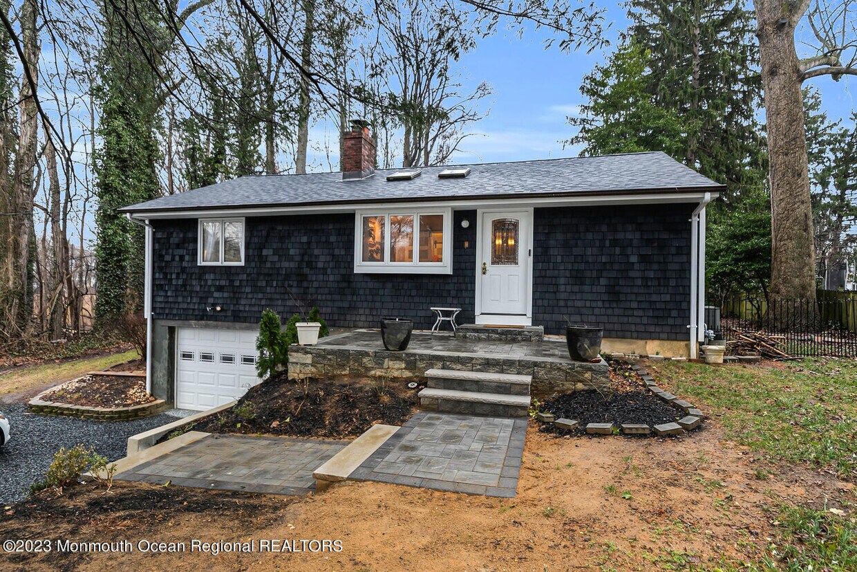 338 Navesink River Rd, Red Bank, NJ 07701 House Rental in Red Bank