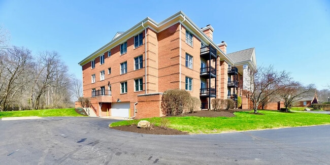 Building Photo - 8751 Jaffa Court East Dr
