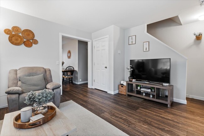 Photo - 16 Weld Ave Townhome