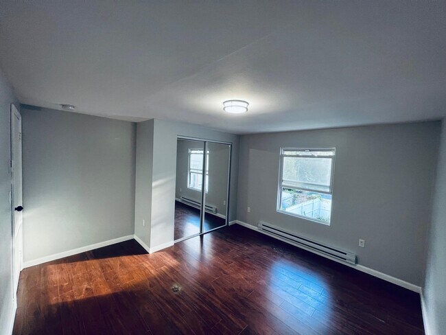 Foto del edificio - 121 Maple St