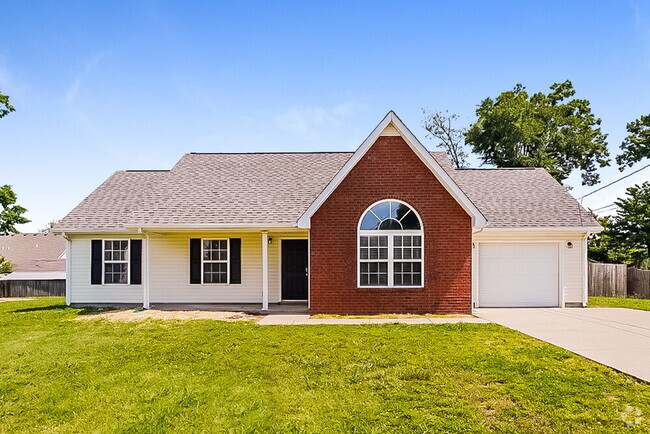 Building Photo - 705 Tot Dr