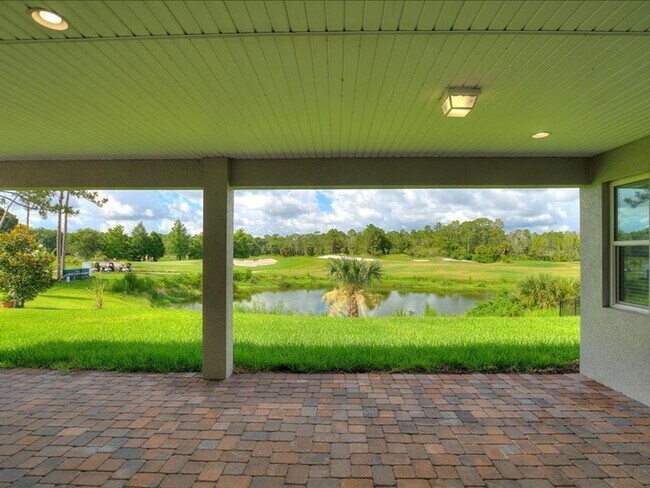 Building Photo - Modern Comfort & Convenience: 3BR Home wit...