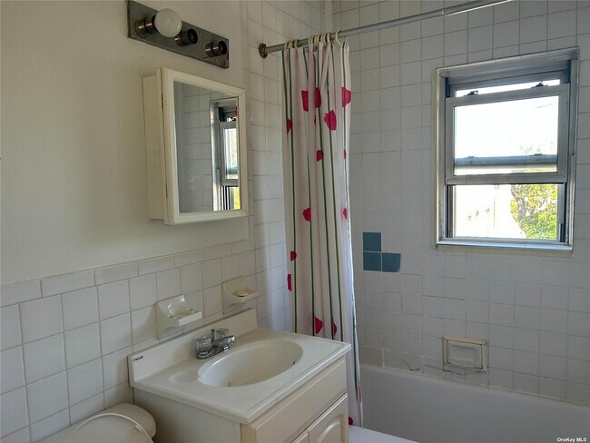 Foto del edificio - 433 E Broadway