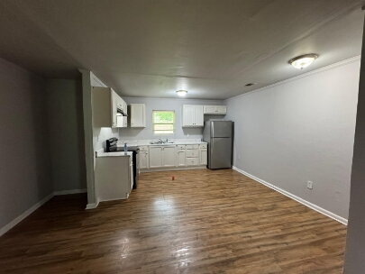 Foto del edificio - Welcome to this single-family home in **Ma...