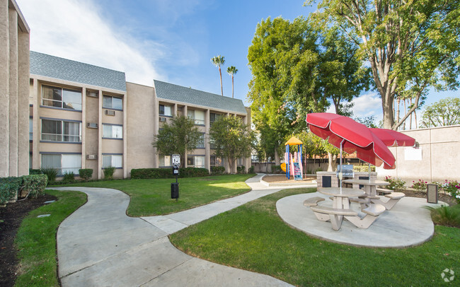 Building Photo - Independence Park Apartments