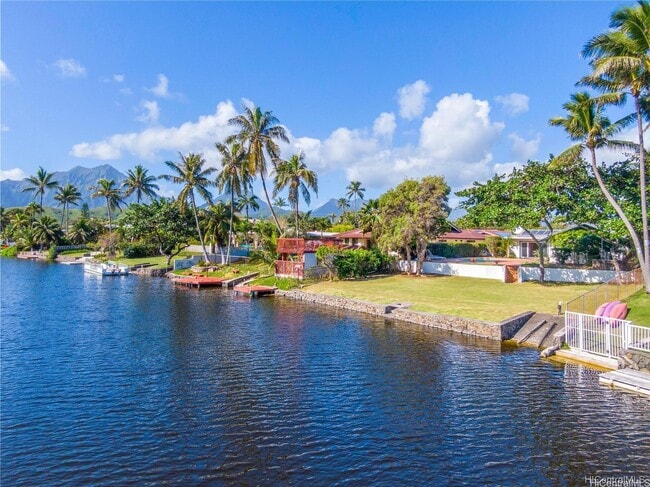 Photo - 127 Kakahiaka St House