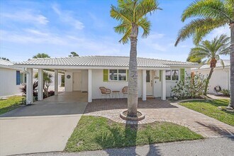 Building Photo - 914 Spanish Dr S