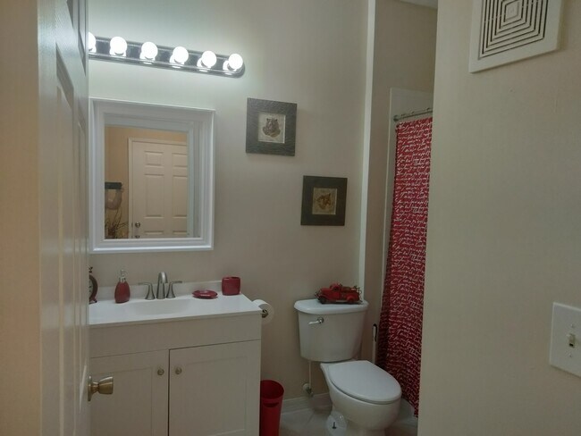 Foto del edificio - 520 Florida Club Blvd