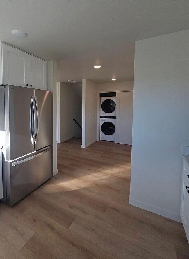 Foto del edificio - 819 9th Ave W