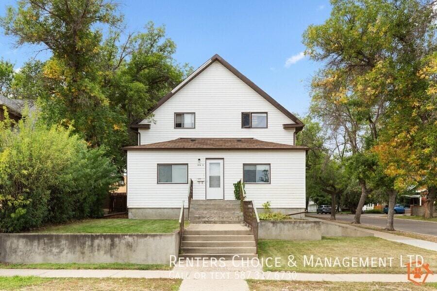 Primary Photo - Main Floor 2 bedroom Unit With Onsite laun...