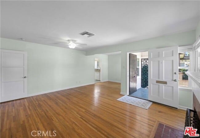 Building Photo - 1021 N Frederic St