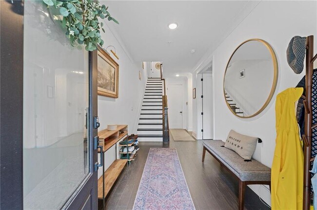 Foto del edificio - 518 Hargrove Ln
