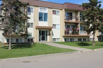 Building Photo - 8920-8986 86 St