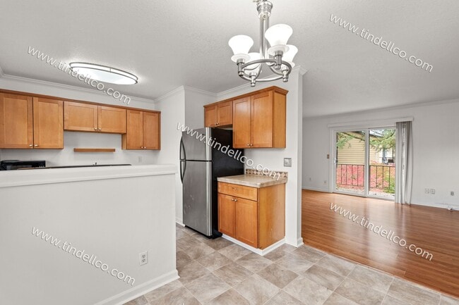 Foto del edificio - 2nd MONTH FREE!!! Charming Upstairs 2BD/1BA in the Heart of Multnomah Village- Water, Sewer & Gar...