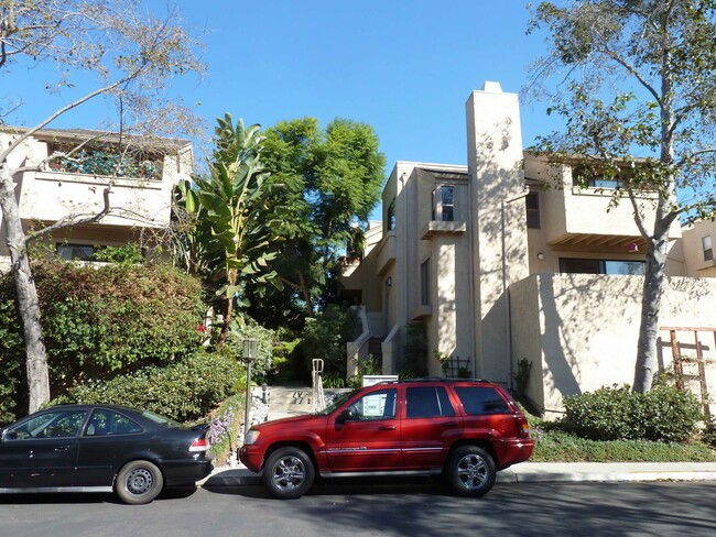 Building Photo - 3288 Via Marin