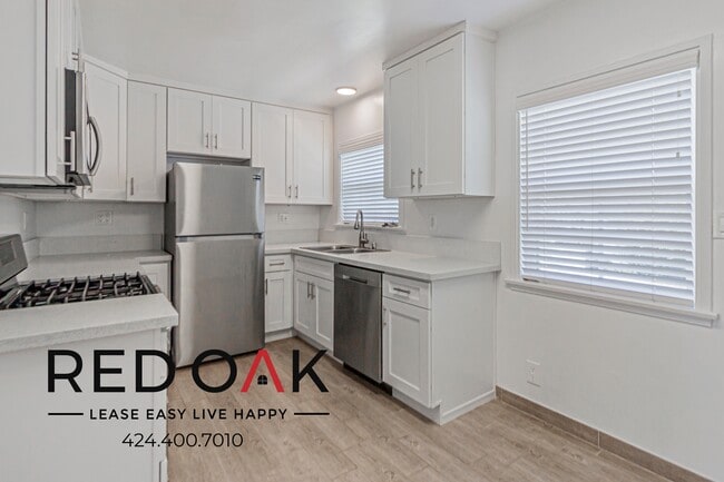 Foto del edificio - 6116 Overhill Dr