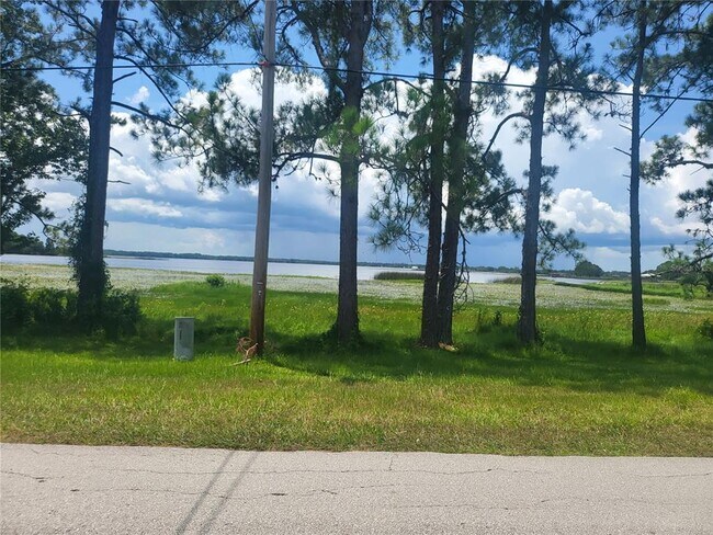 Foto del edificio - 1634 Dolphin Dr