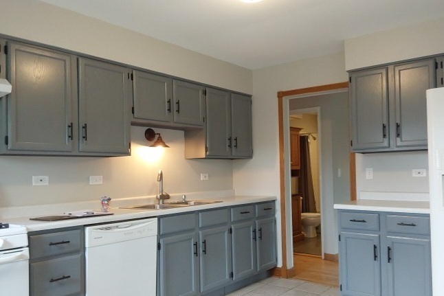 Building Photo - 553 N Ashbury Ave