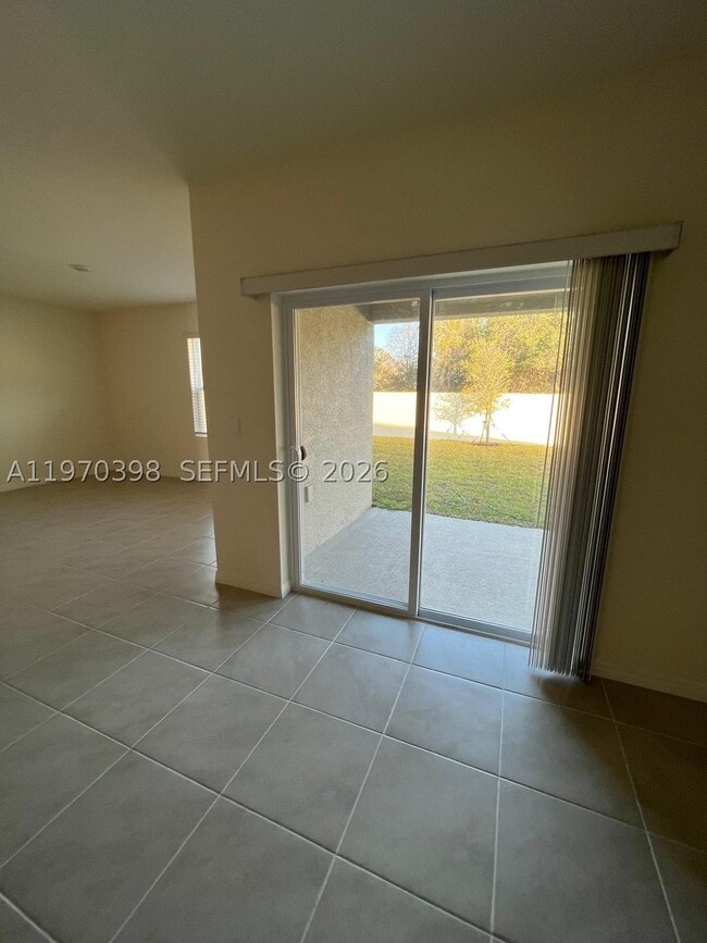 Foto del edificio - 2710 Trinidad Rd