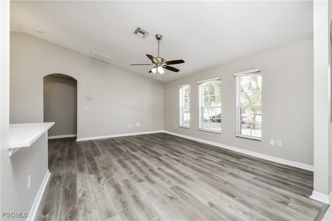 Foto del edificio - 1418 SE 27th Terrace