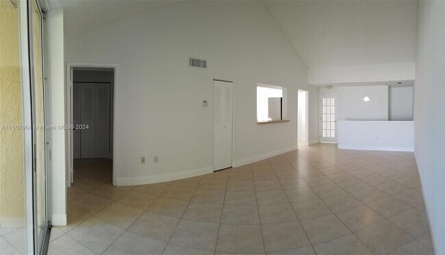 Foto del edificio - 4669 NW 97th Ct