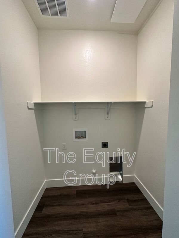 Foto del edificio - 3949 W Sunnyview Ave