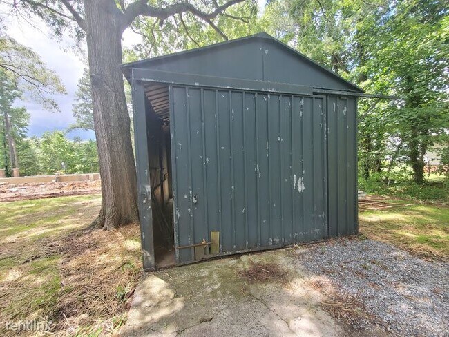 Foto del edificio - 3 br, 1 bath House - 1104 New York Ave