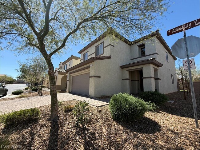 Foto del edificio - 7417 Amesbury St