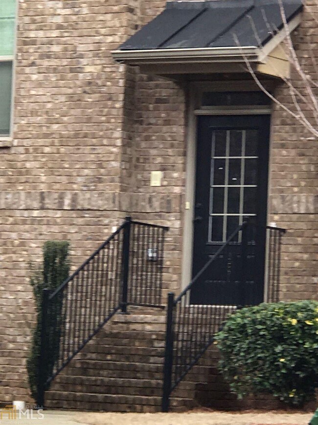 Foto del edificio - 450 Jardin Ct