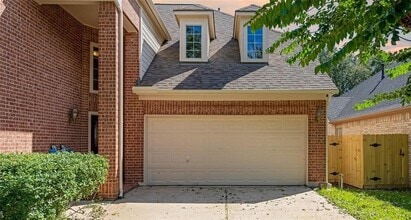 Building Photo - 21331 Willow Glade Dr