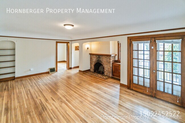 Foto del edificio - 807 E Indiana Ave