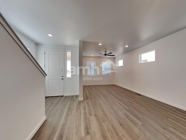 Building Photo - 314 N Addison Way