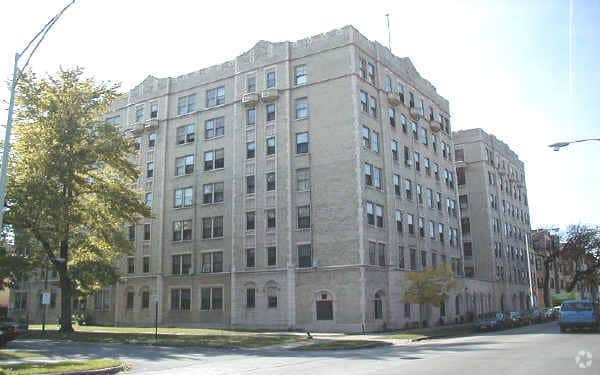 Foto principal - 5501 W Washington Blvd Chicago, IL 60644